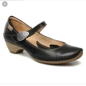 Pikolinos Black Tabarca Heels